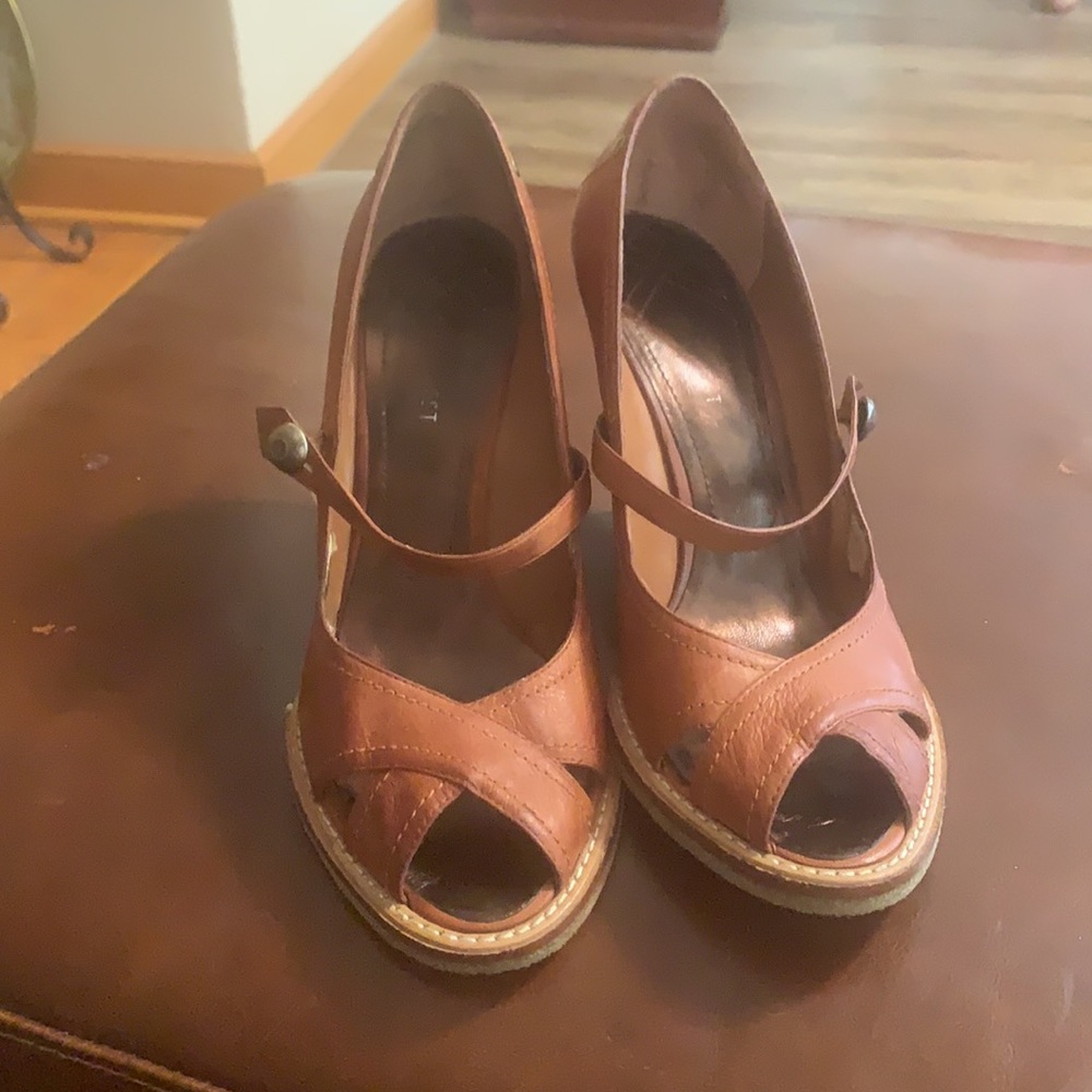 Shoes - Picture 2 of 3